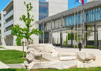 Entrée principale de l'ENS Paris-Saclay